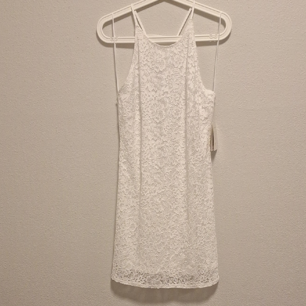 NWT.  Elegant White Lace Women's Dress.